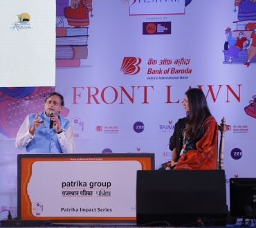 Jaipur Literature Festival (#ZeeJLF) 2018 Day 3: Shashi Tharoor on restating liberal Hinduism, and Helen Fielding and Amy Tan talk success…