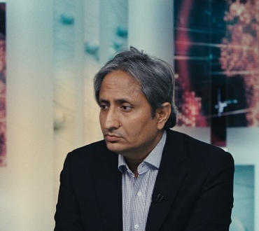 ‘While We Watched’ Indian documentary explores country’s TV landscape through anchor Ravish Kumar and exposes global media issues